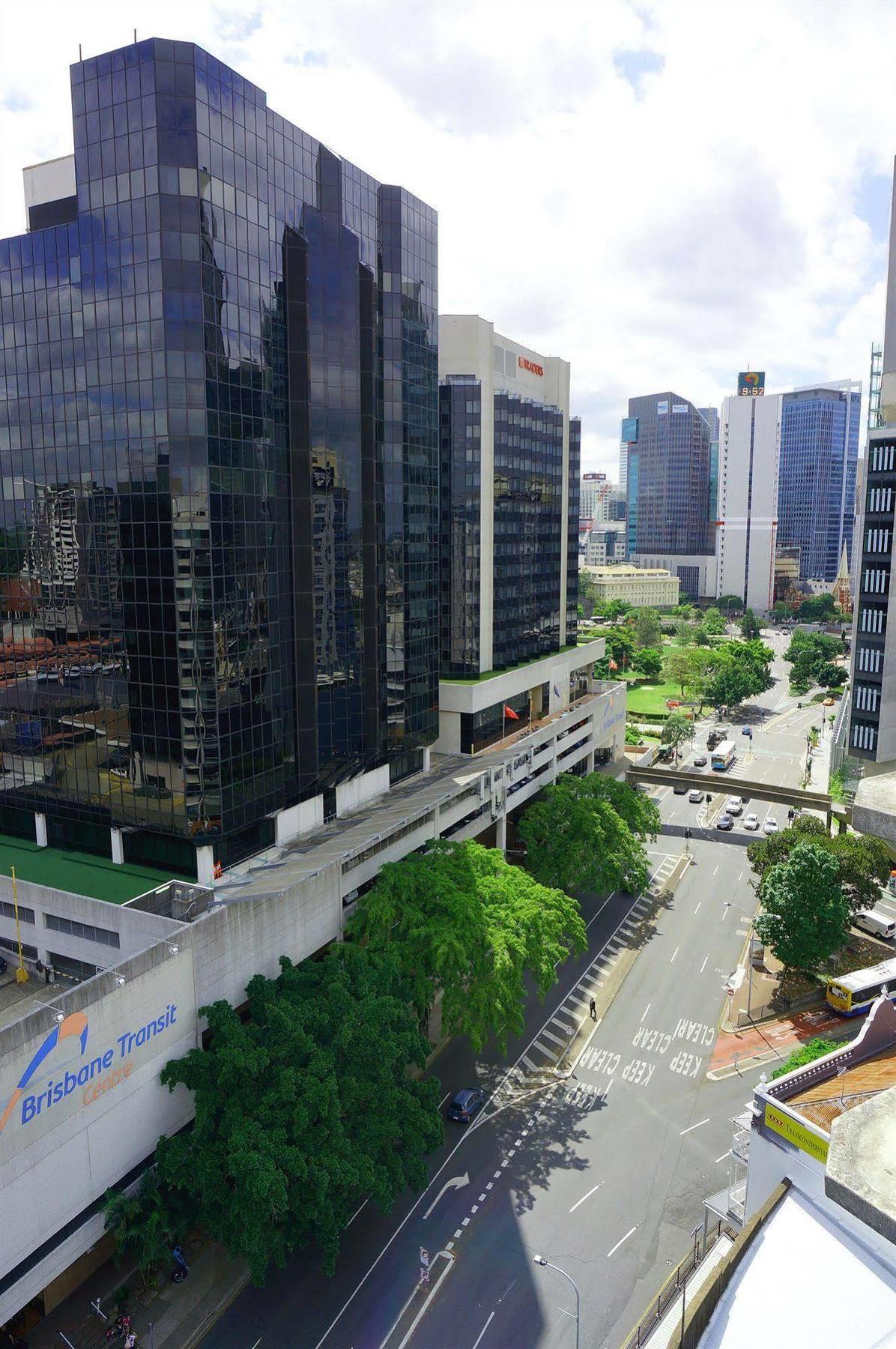 Abbey On Roma Hotel & Apartments Brisbane Exterior photo